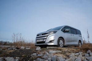 Toyota Noah Hybrid