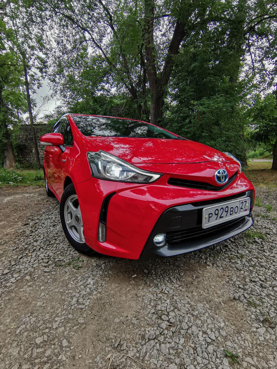 Toyota Prius Alpha Hybrid