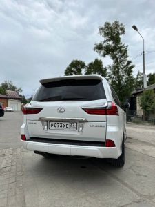 Lexus LX450d