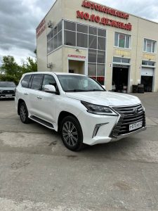 Lexus LX450d