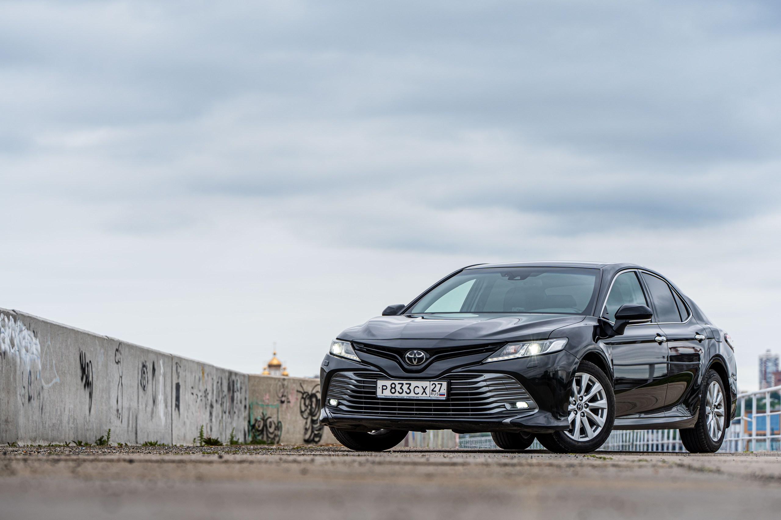 Toyota Camry (Черный) 2.5 л.