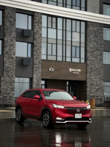 Honda Vezel (красный)