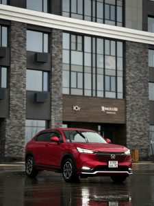 Honda Vezel (красный)