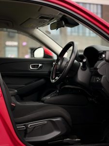 Honda Vezel (красный)