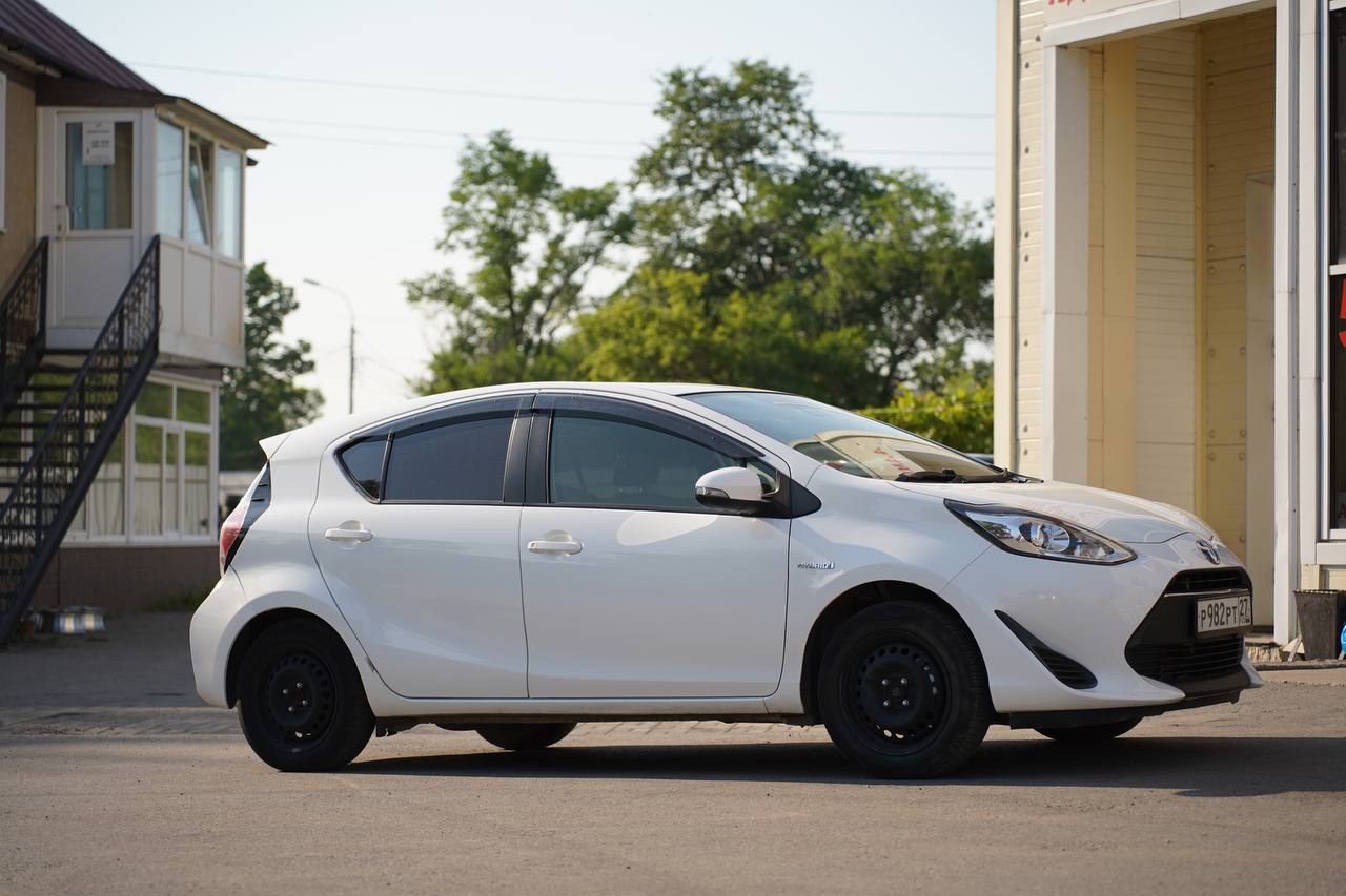 Toyota Aqua Hybrid
