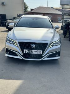 Toyota Crown Hybrid