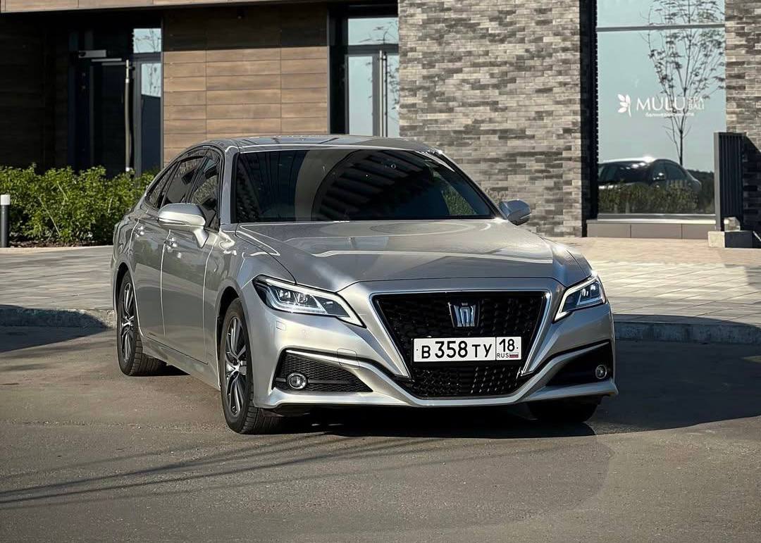 Toyota Crown Hybrid