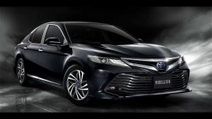 Toyota Camry(Черный)2.5лHybrid