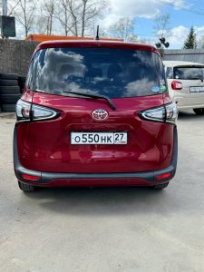 Toyota Sienta