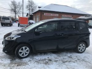Toyota Sienta