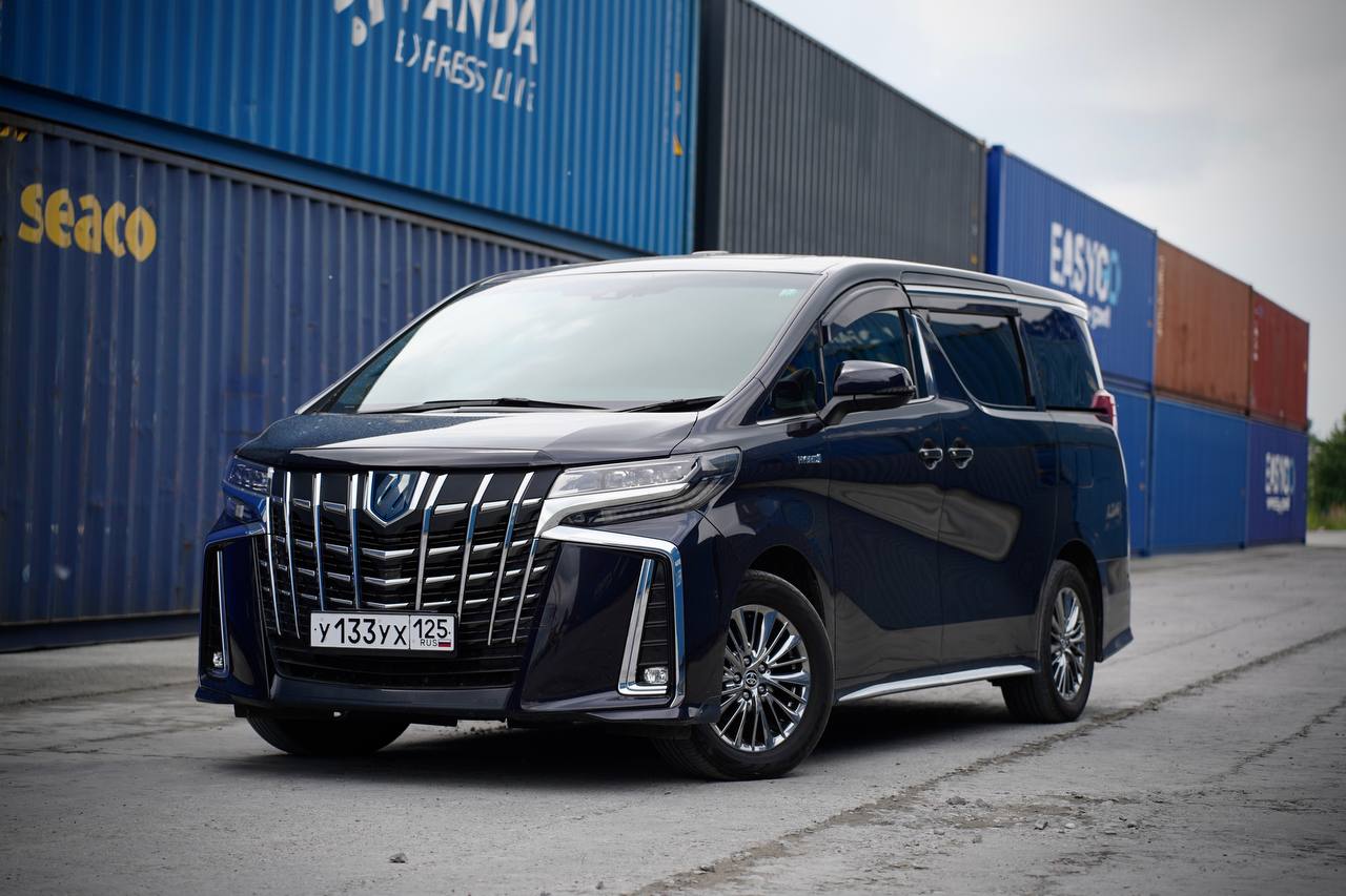 Toyota Alphard Hybrid