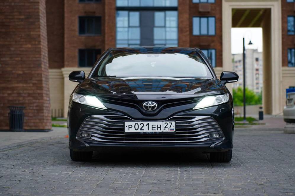 Toyota Camry Luxe Safety 2018