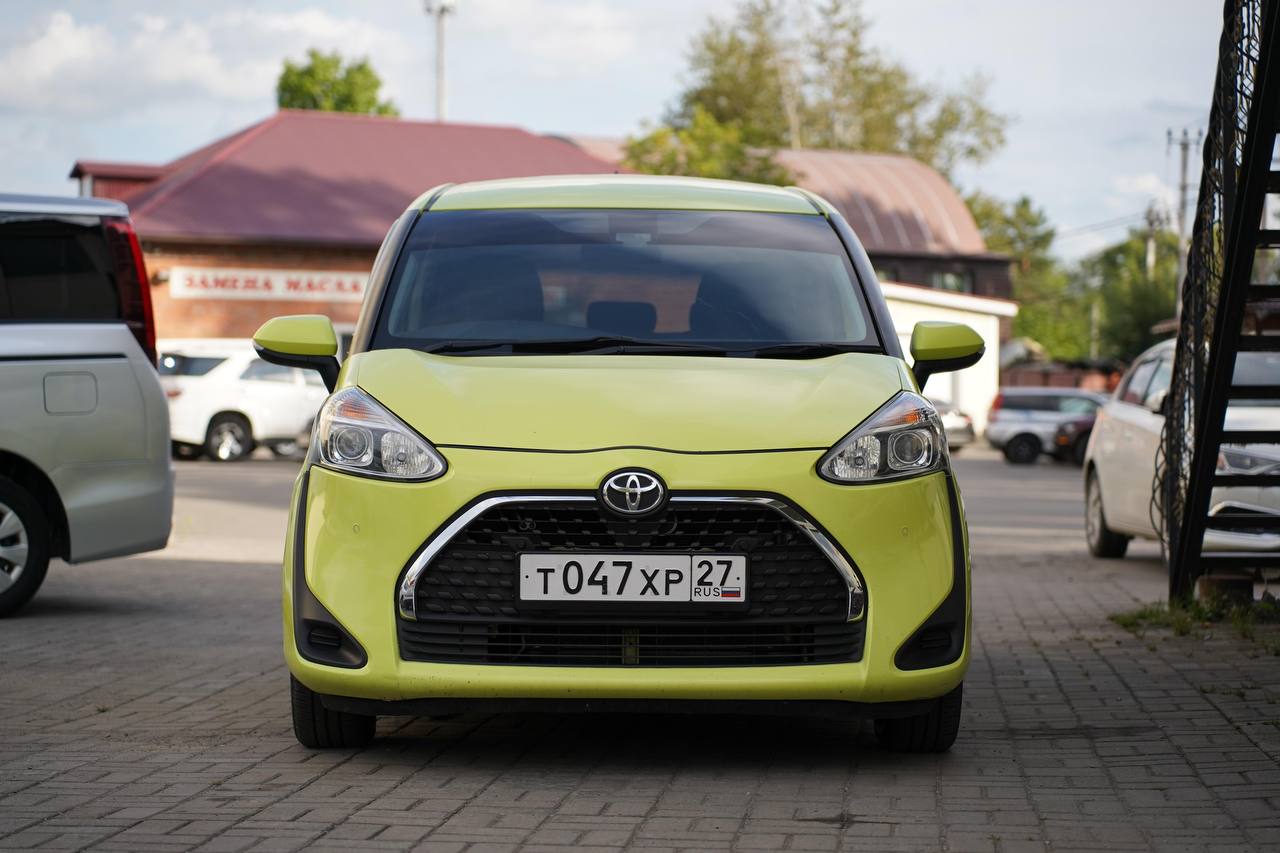 Toyota Sienta