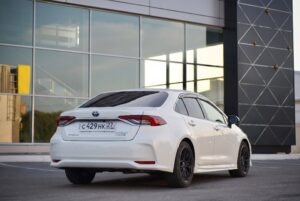 Toyota Corolla Hybrid (л)